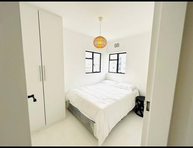 1 BEDROOM APARTMENT RENTED IN SEA POINT